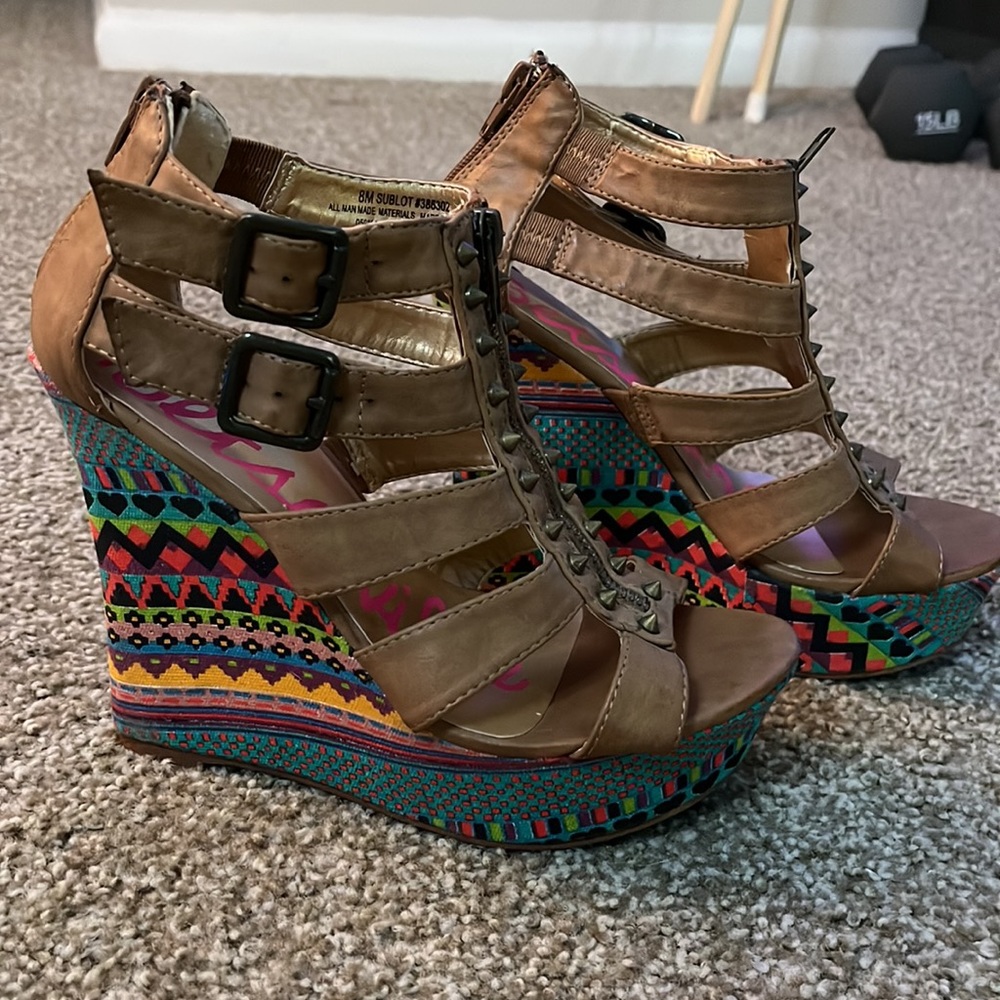 Betsyville Colorful Spike Wedges (Rare)